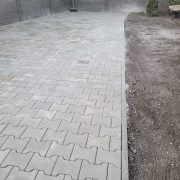Pokladka zamkove dlazby